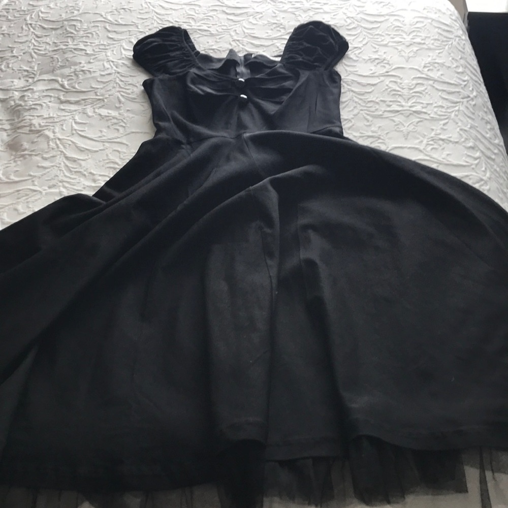 50s style black dress